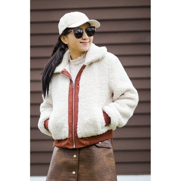 Blank NYC Jackets & Blazers - Blank NYC Jacket Faux Sherpa Leather Trim Beige Brown Full Zip